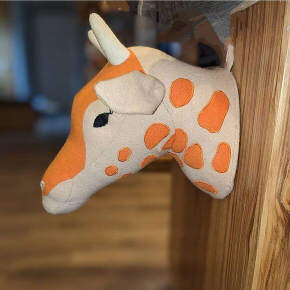 Stuffed 3D Giraffe Head Wall Hanging Handmade Wreath Kids Decor - Picture 8 of 8